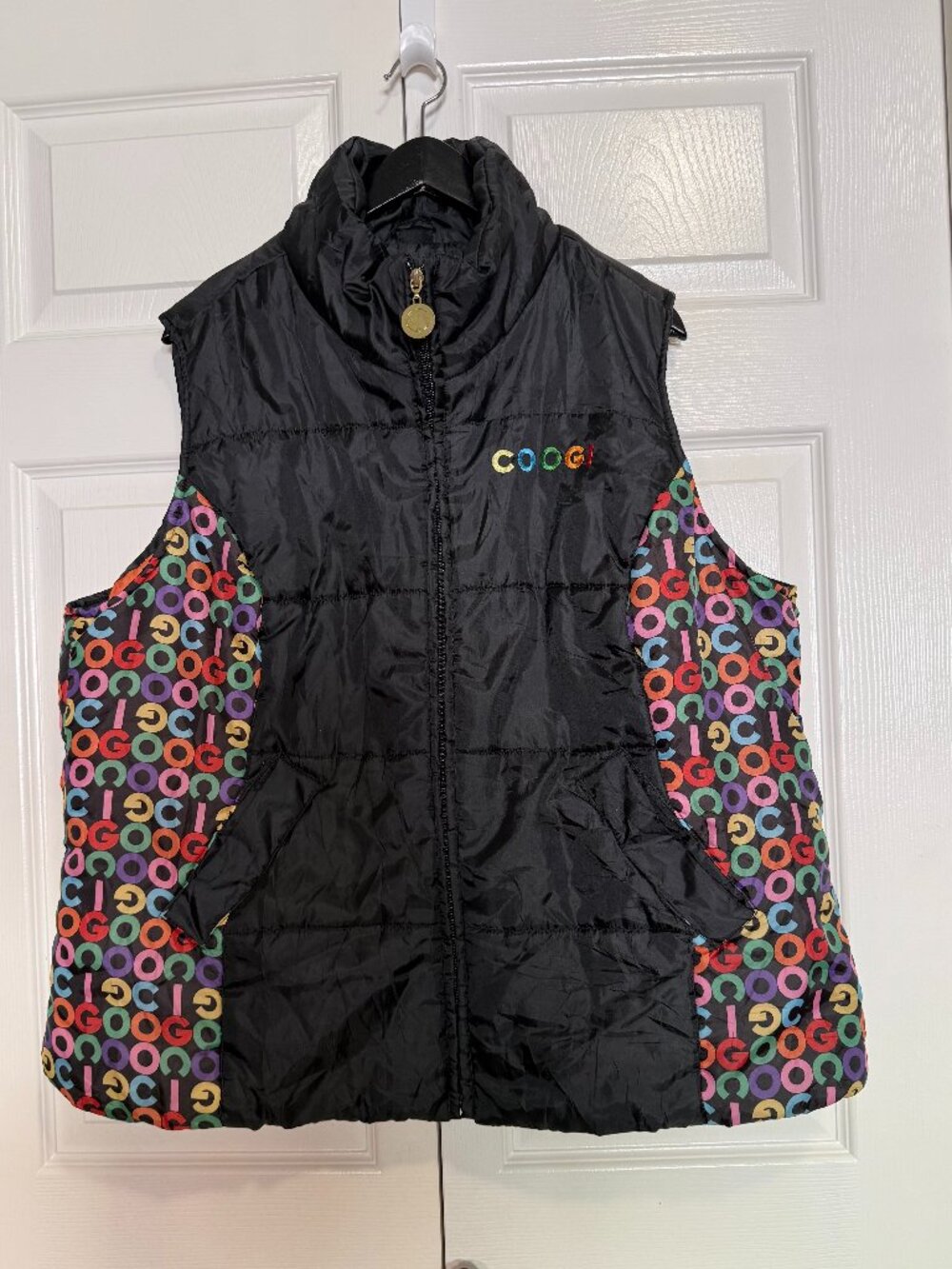 COOGI Women's Vintage Y2K Multicolor Logo Print Black Puffer Vest Plus Size 2X